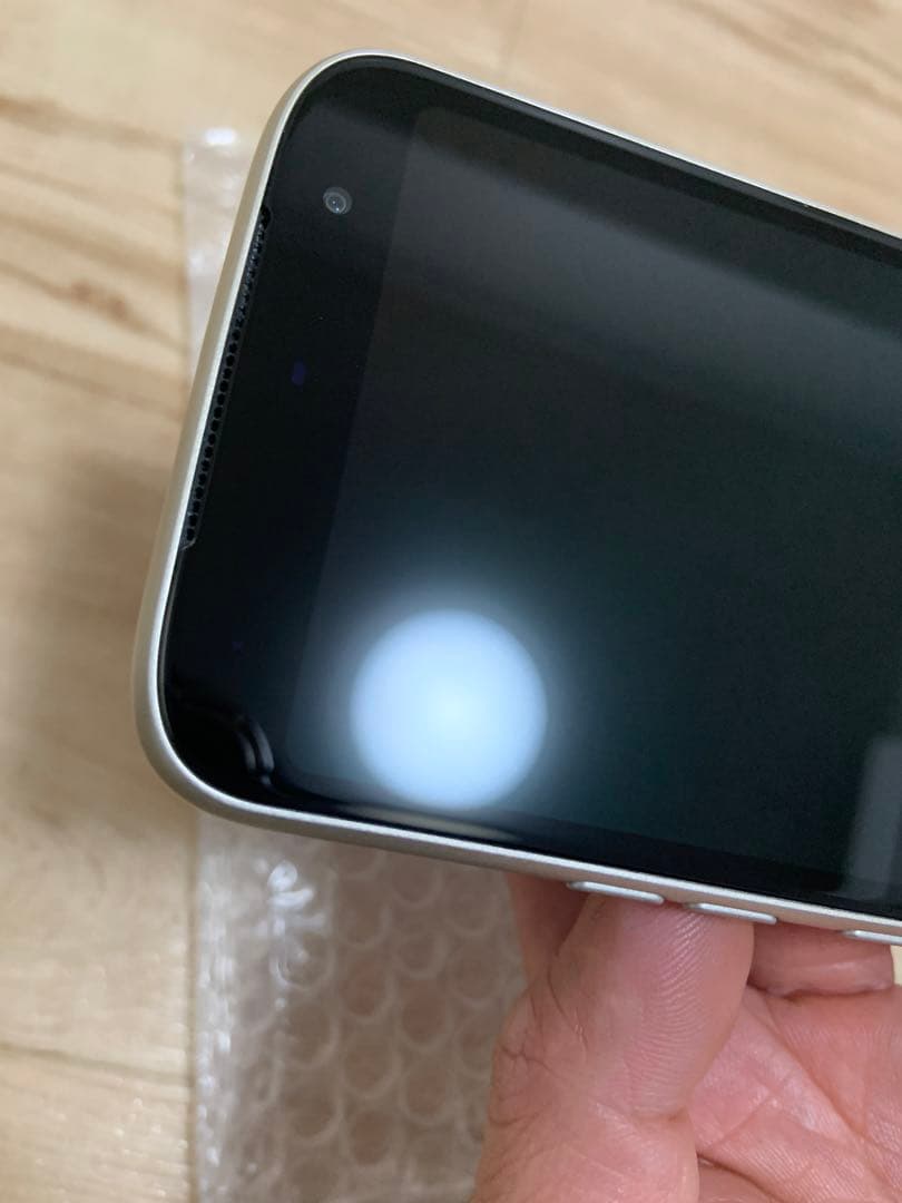 Docomo F-53E 2025/12購入新品同様、正常動作、スマートフォン