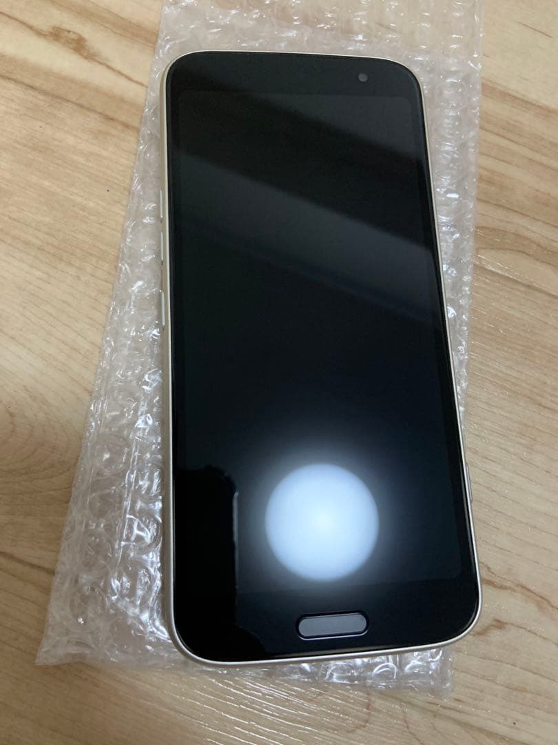 Docomo F-53E 2025/12購入新品同様、正常動作、スマートフォン