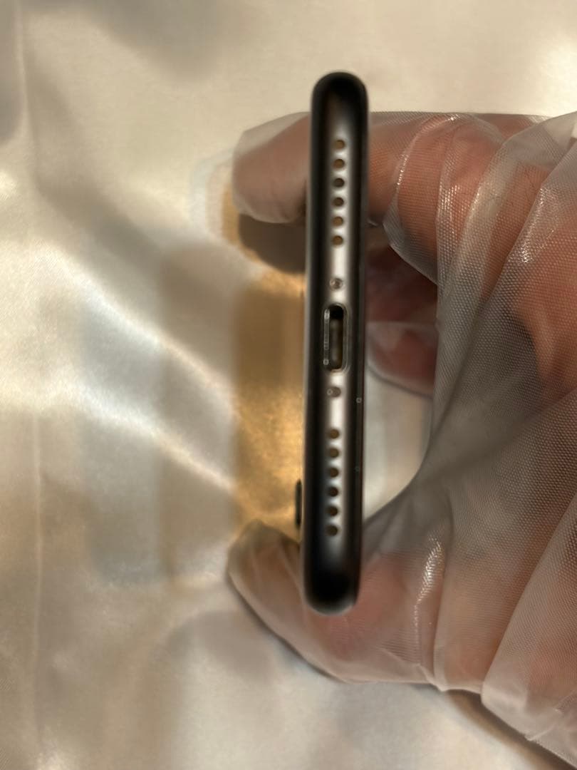 iPhone 8 64GB SIMフリー スペースグレイ