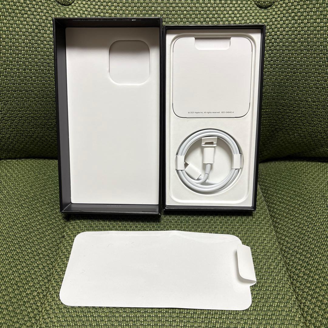 【美品】iPhone13Pro 128GB アルパイングリーン SIMフリー