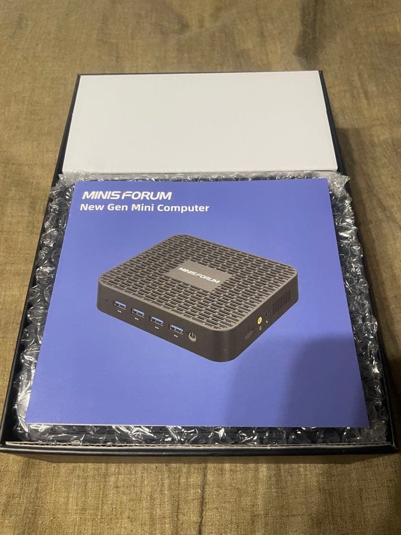 【ほぼ未使用】MINIS FORUM ミニPC 即使用可