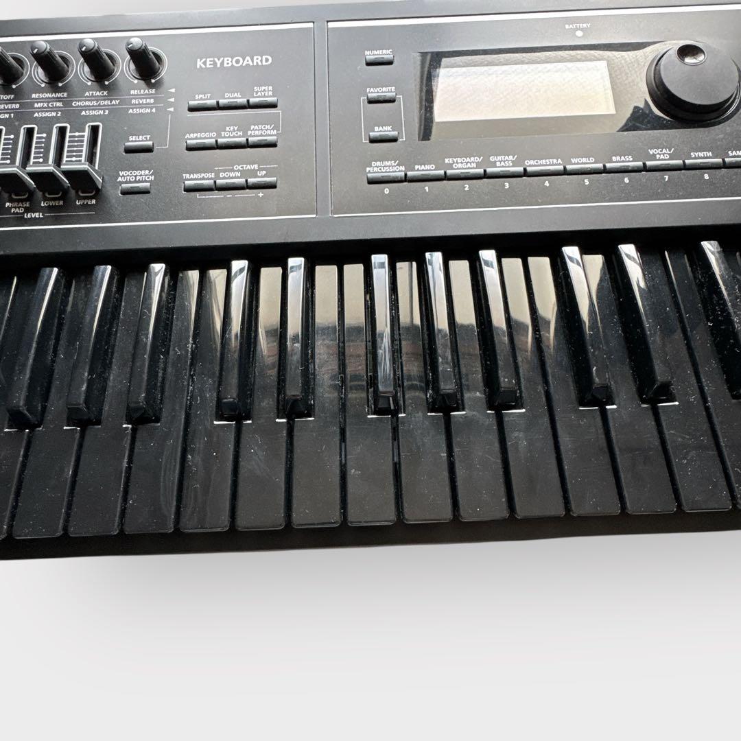 ローランド JUNO-DS 61鍵 限定カラー シンセサイザー キーボード