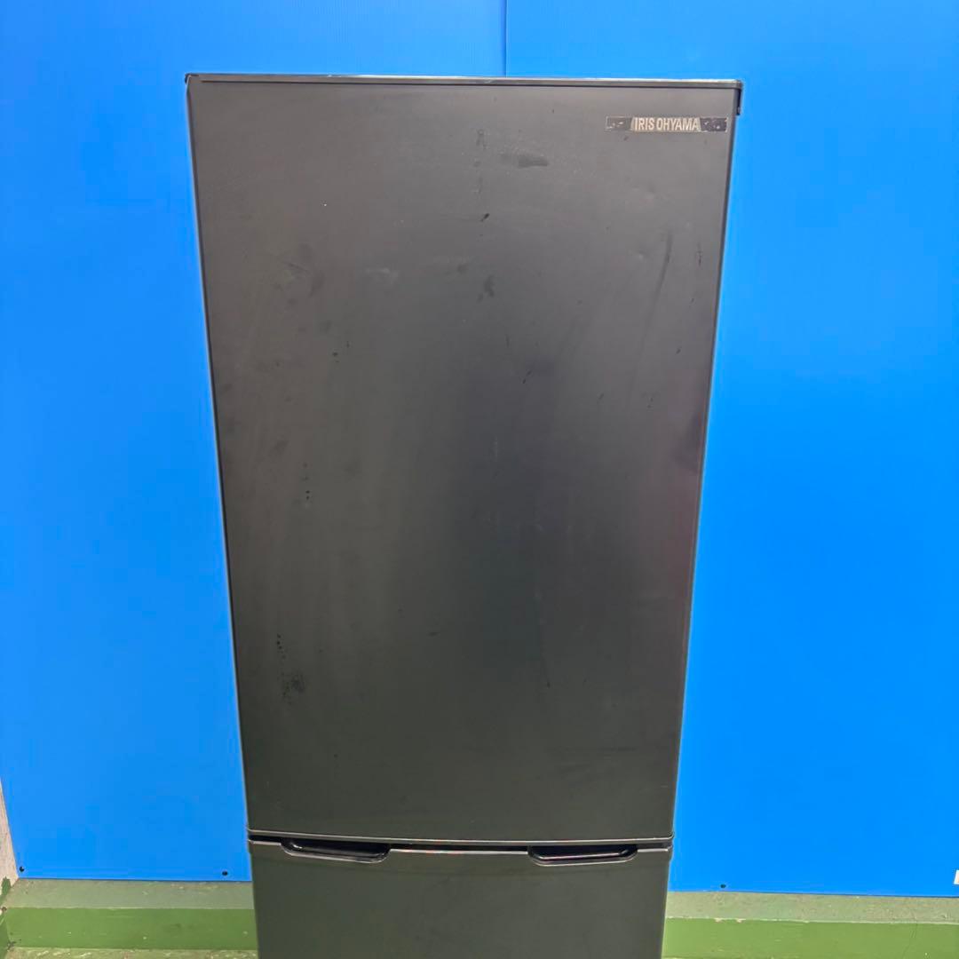 682 スリムサイズ冷蔵庫 100L強　小型　一人暮らし　右開き　2ドア　きれい