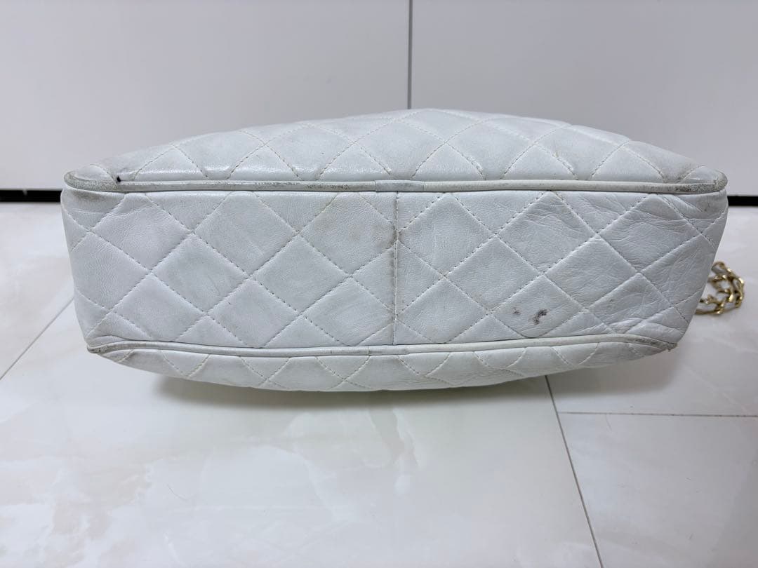 CHANELマトラッセ　チェーンショルダーバッグ