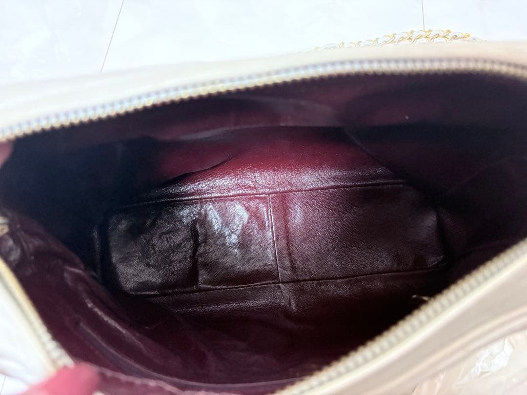 CHANELマトラッセ　チェーンショルダーバッグ