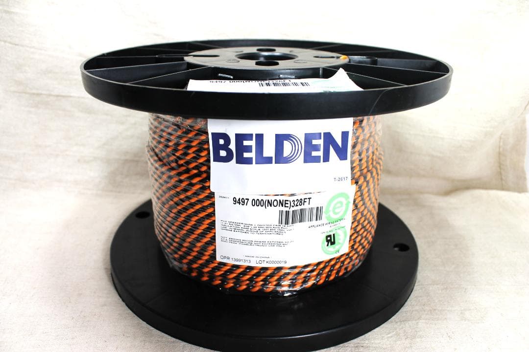 BELDENベルデン 9497 4ｍ2本　 高品質ナカミチ金プラグ付！