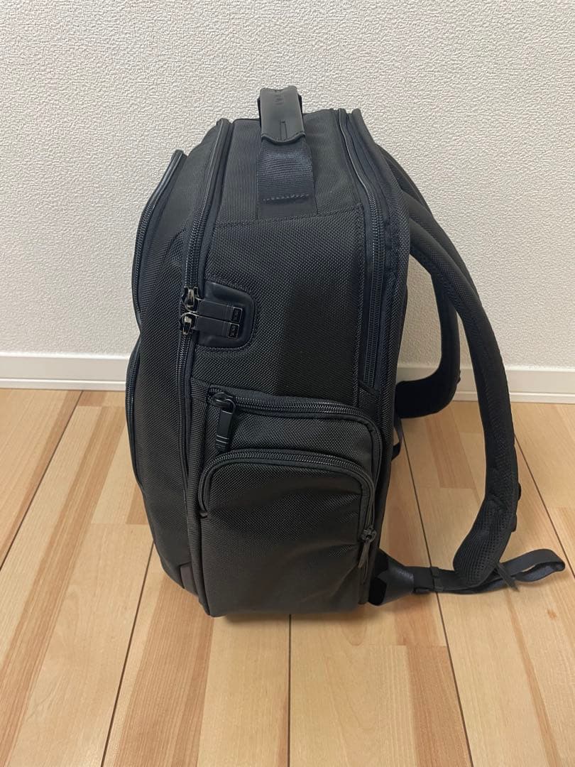 TUMI ALPHA 4 ブリーフ・パック