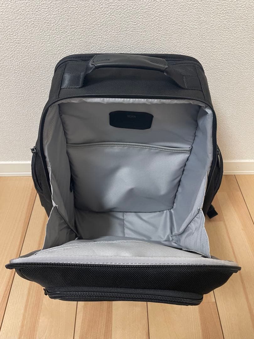 TUMI ALPHA 4 ブリーフ・パック