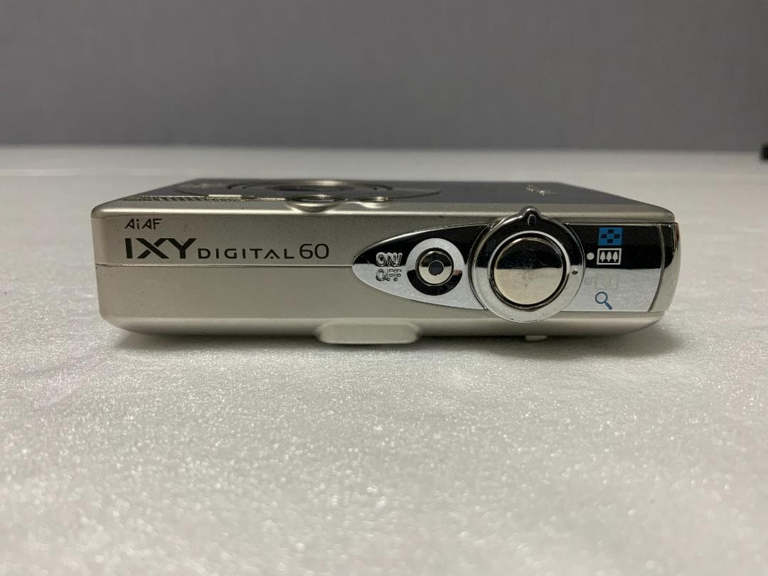 Canon IXY DIGITAL 60 シルバー