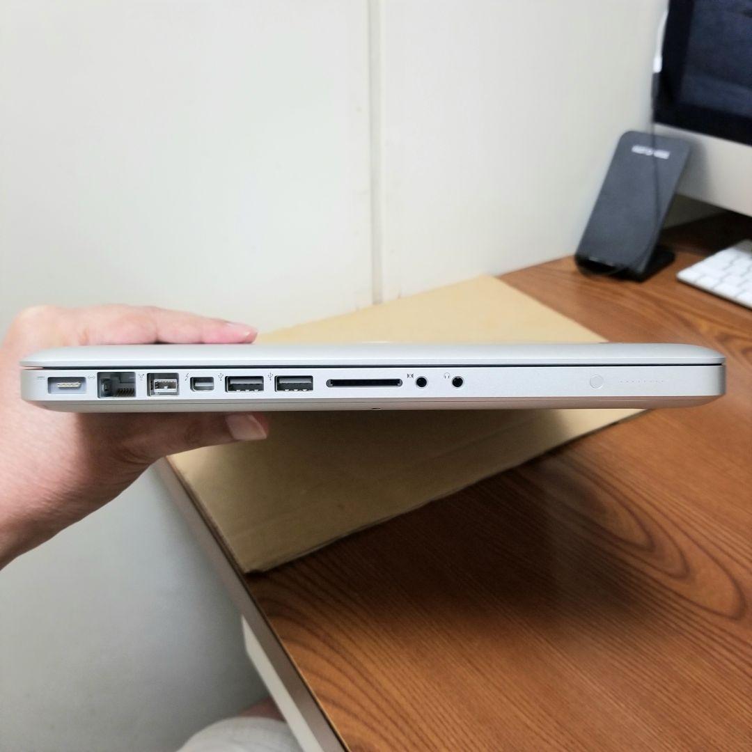超美品 MacBook Pro 15インチ i7/16GB/740GB