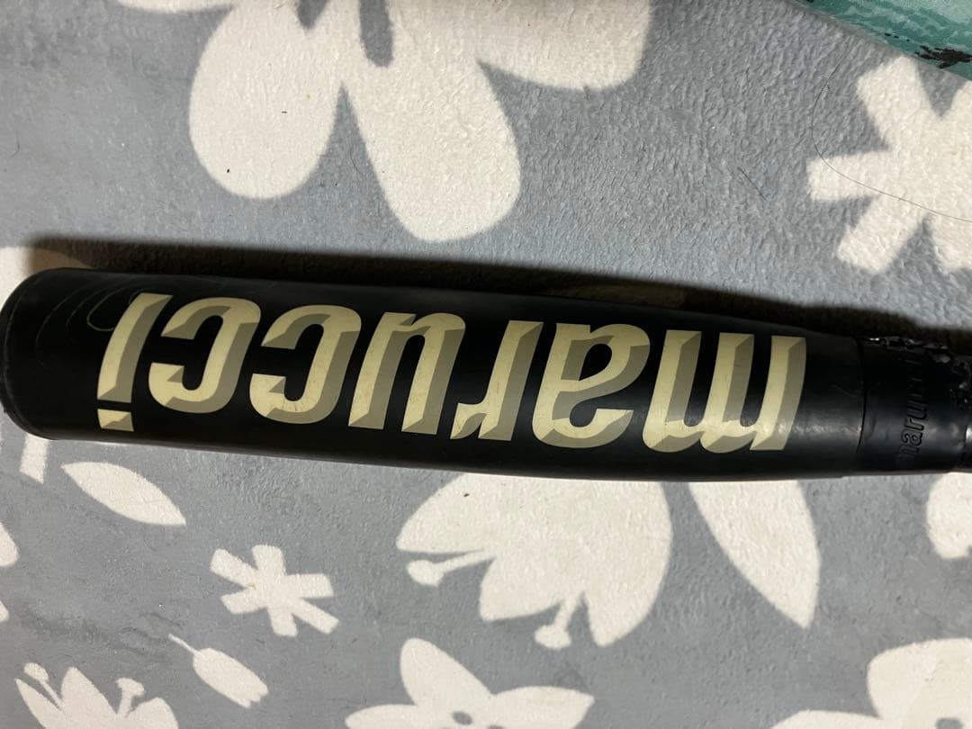 ワニクラッシャー軟式バット 84cm 一部破損　ケース付き
