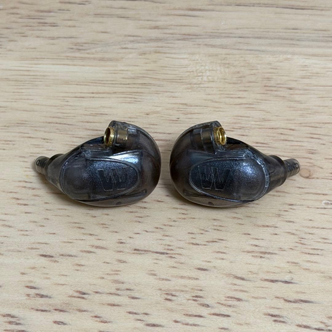 westoneイヤホン スモーク UM Pro 30