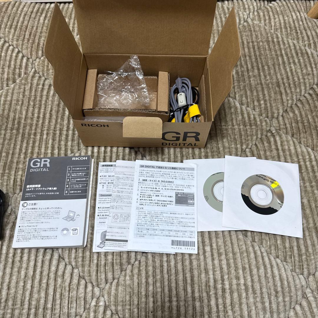 RICOH GR DIGITAL 初代　美品完品