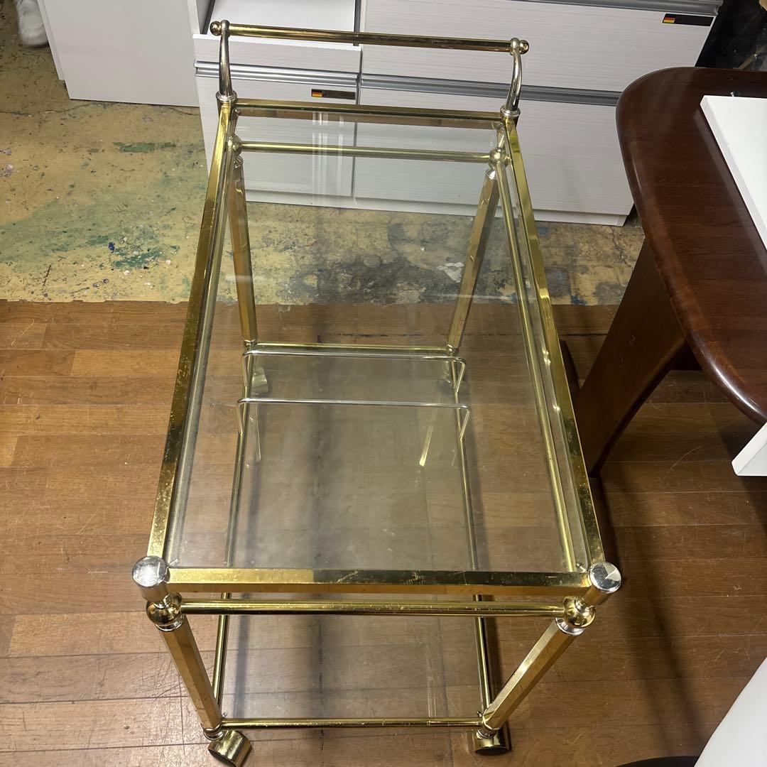金色のガラス棚付きキッチンワゴン