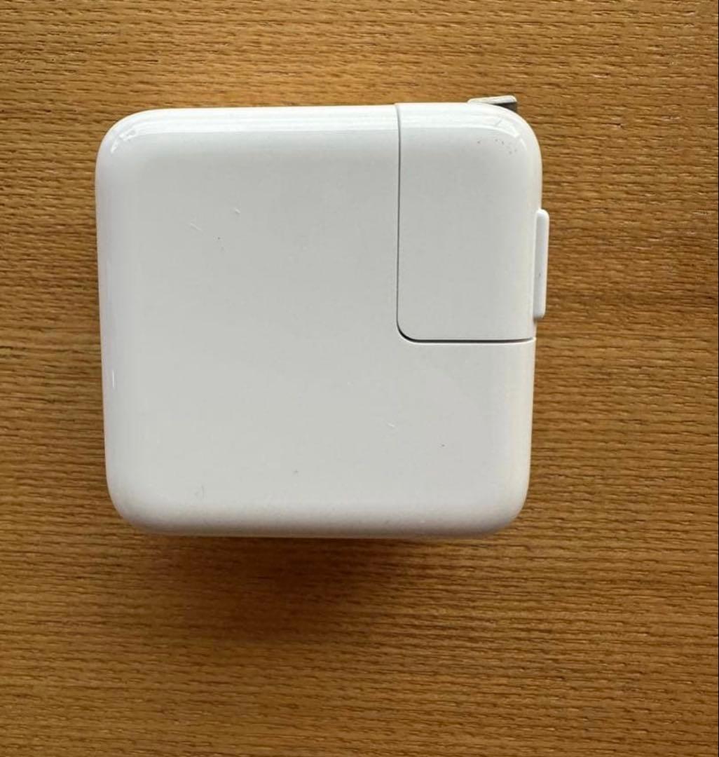 MacBookAir M2 13インチ 8GB/256GB 箱付　スターライト