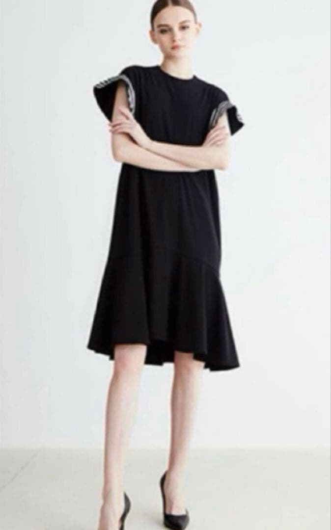 美品✨23ssボーダーズアットバルコニー　ペプラムワンピース　結婚式　黒　36