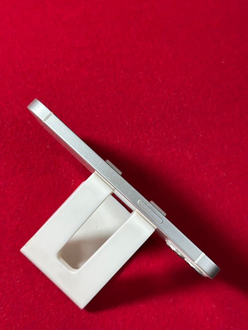 【2097】iPhone 13スターライト 128GB simフリー