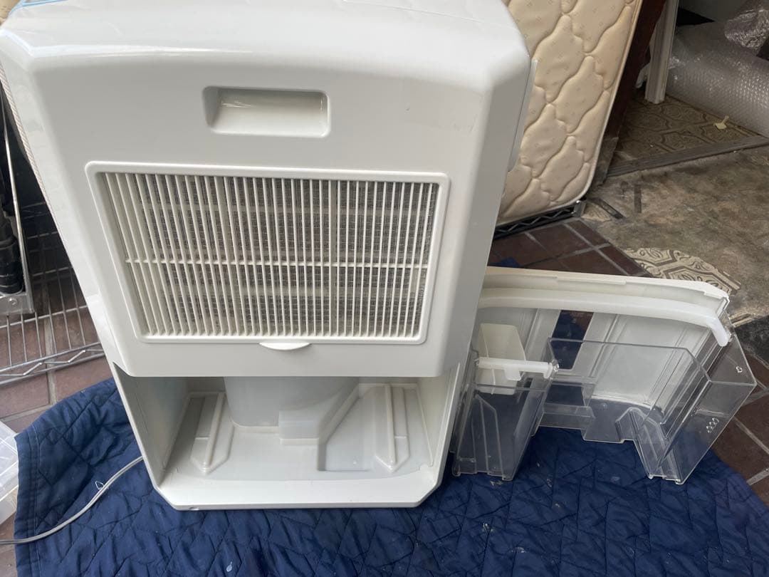 j*7様 CORONAどこでもクーラー 多機能 冷風・衣類乾燥・除湿機 CDM-