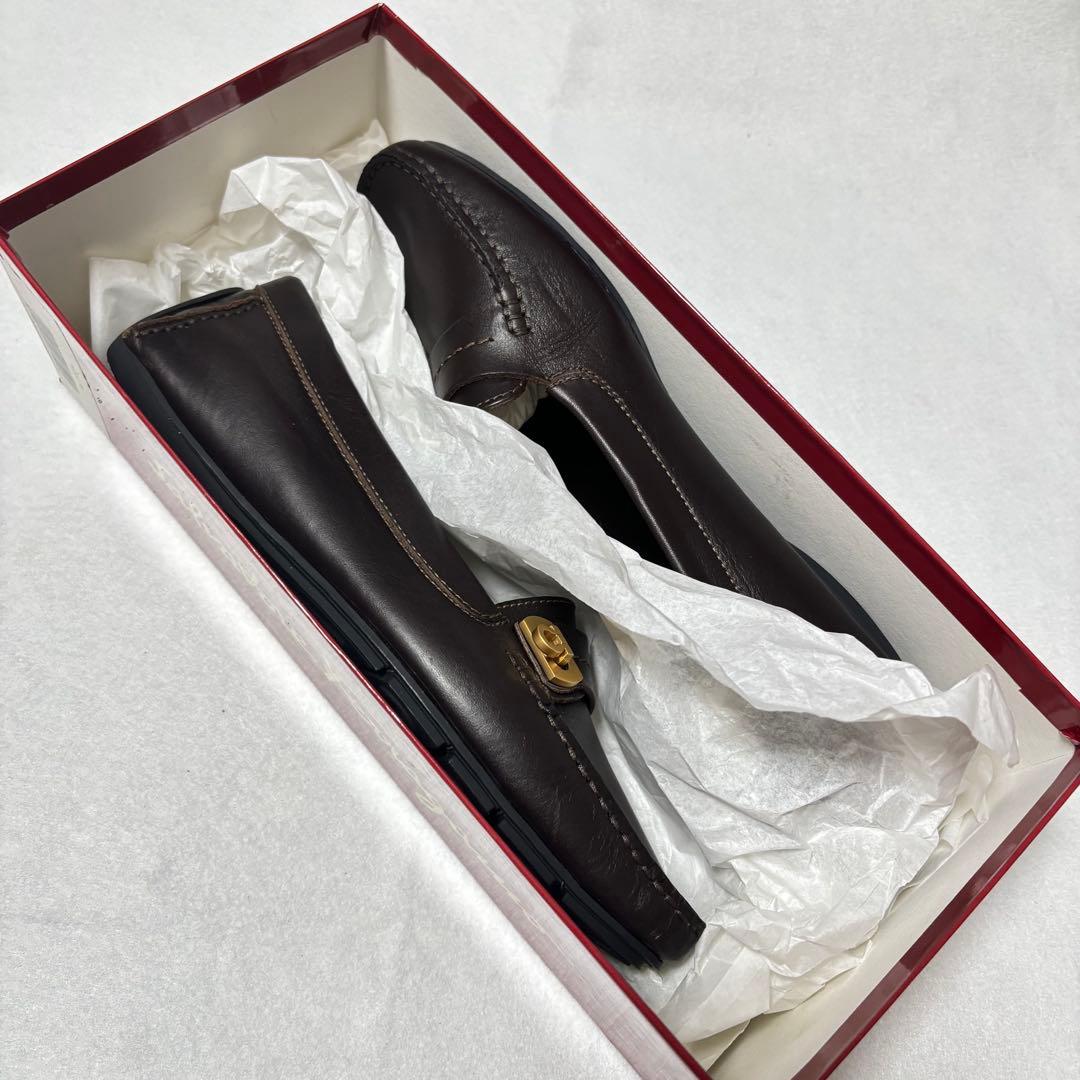 【サルヴァトーレ フェラガモ】ドライビングシューズ レザー ガンチーニ