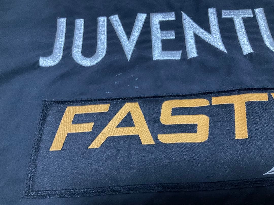 お*れ様 Lotto ユベントスJuventus F.C. ウィンドブレーカー上
