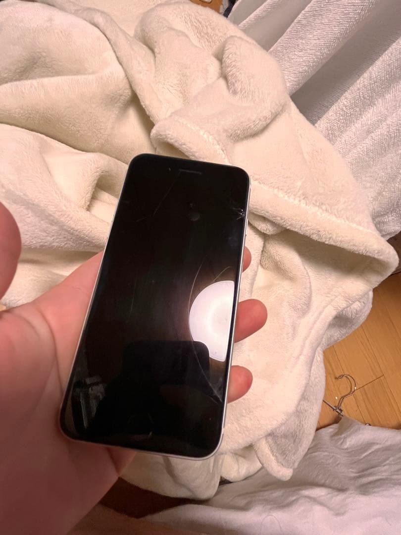 スマートフォン本体 Apple iPhone se2 64gb