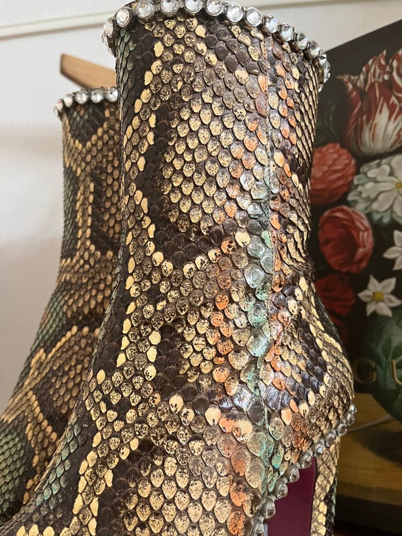 ☆虎馬☆　GUCCI パイソンブーツ　美品