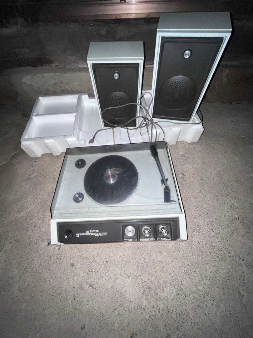 箱入りVictor・JVC CSL-135 ビクターレコードプレーヤー