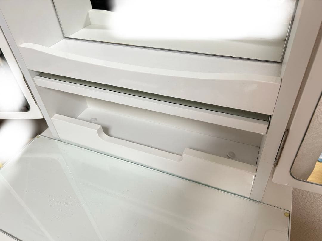 ニトリ　三面鏡ドレッサー　「コンセントなし」