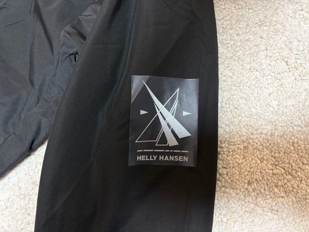 【超美品】Helly Hansen リファスナイパージャケット　黒