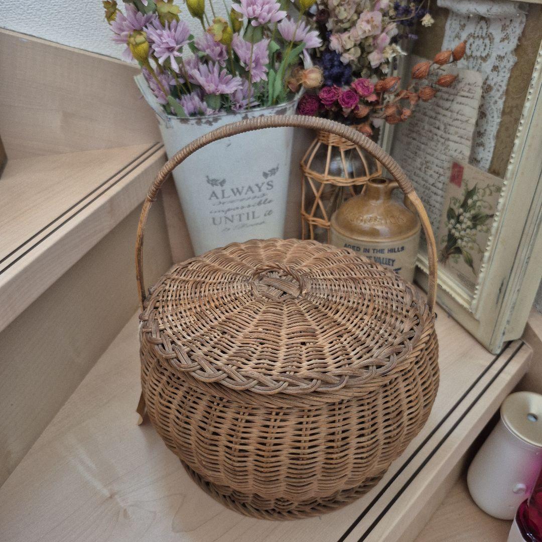 フランスアンティークレース付き　かご　パニエ