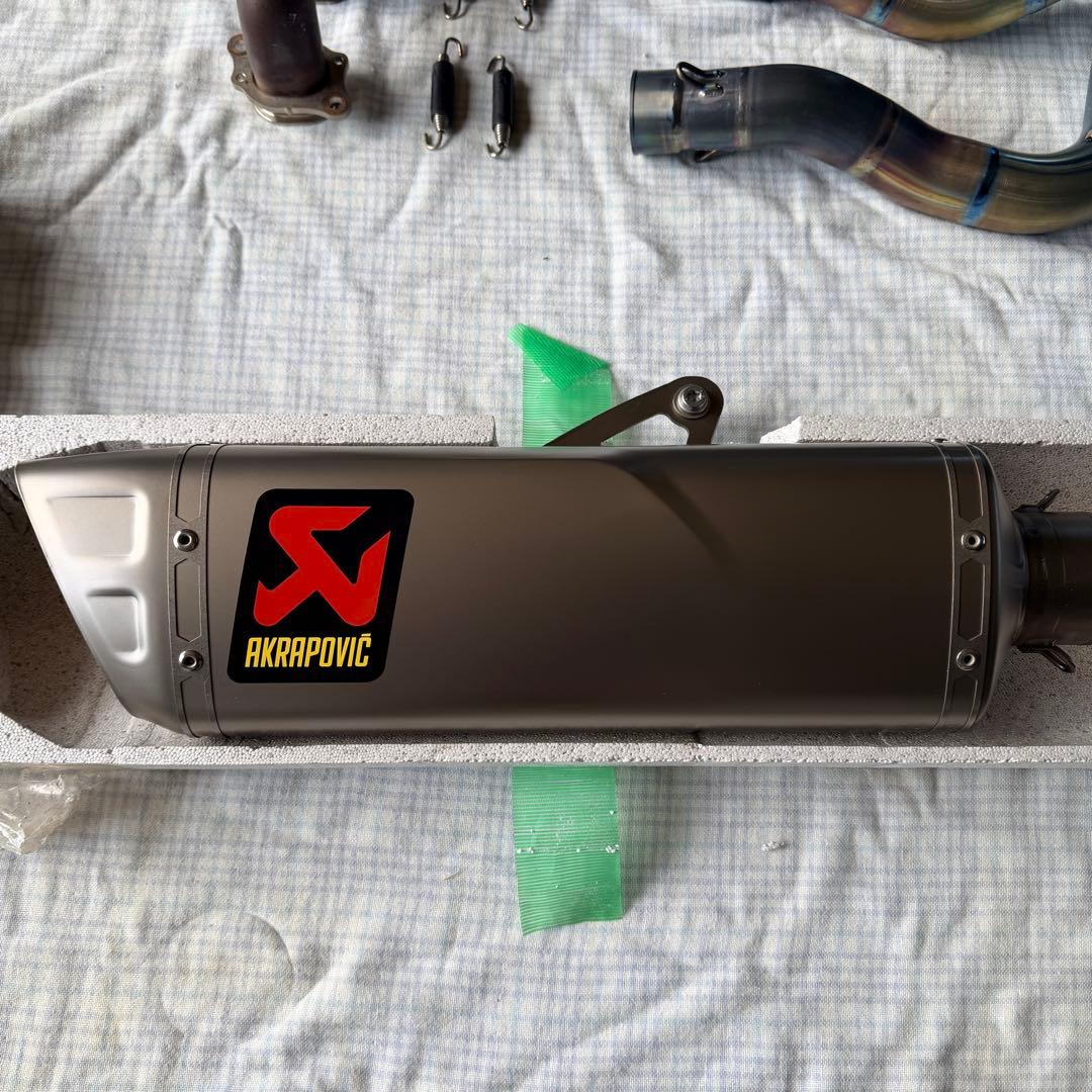 CBR1000RR-R(2022) アクラポビッチ エボリューションライン