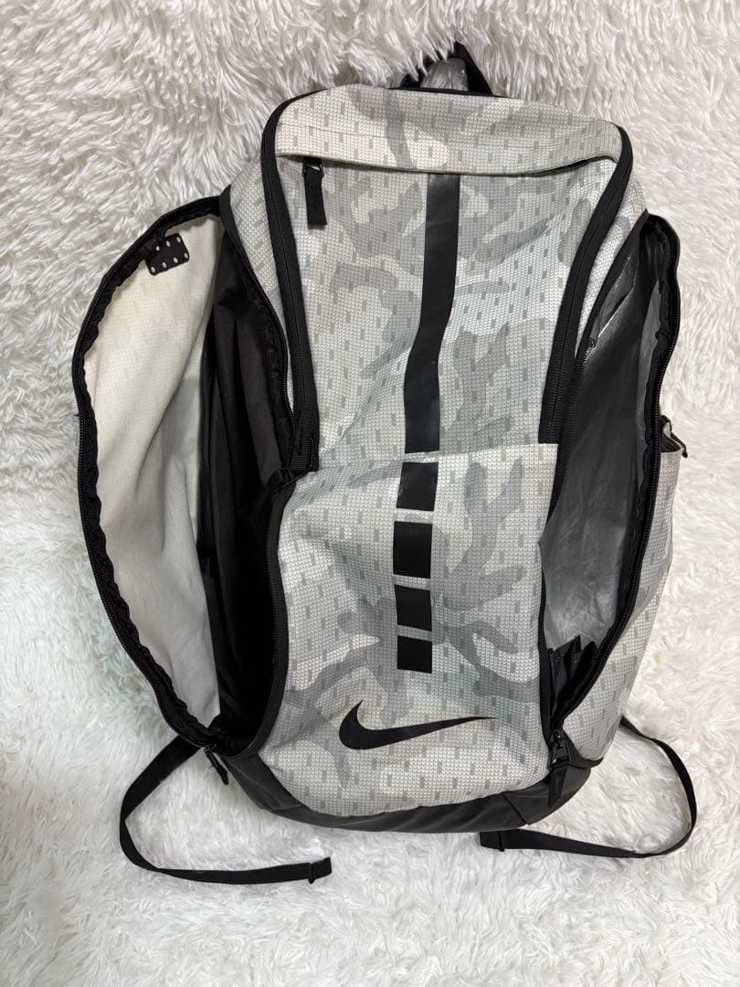 美品！Nike Hoops Elite Pro バックパック