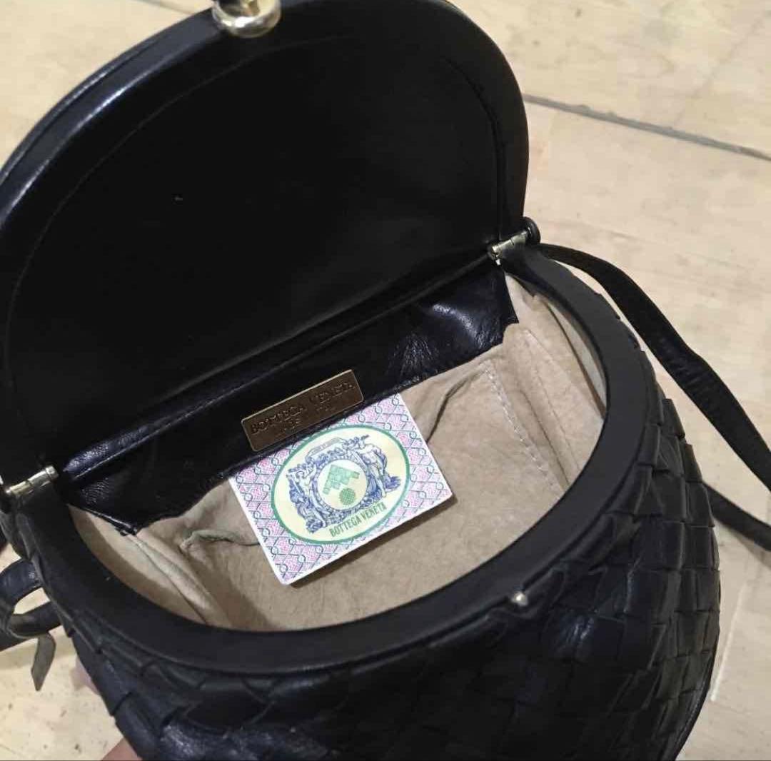 Bottega Veneta ショルダーバッグ(黒)