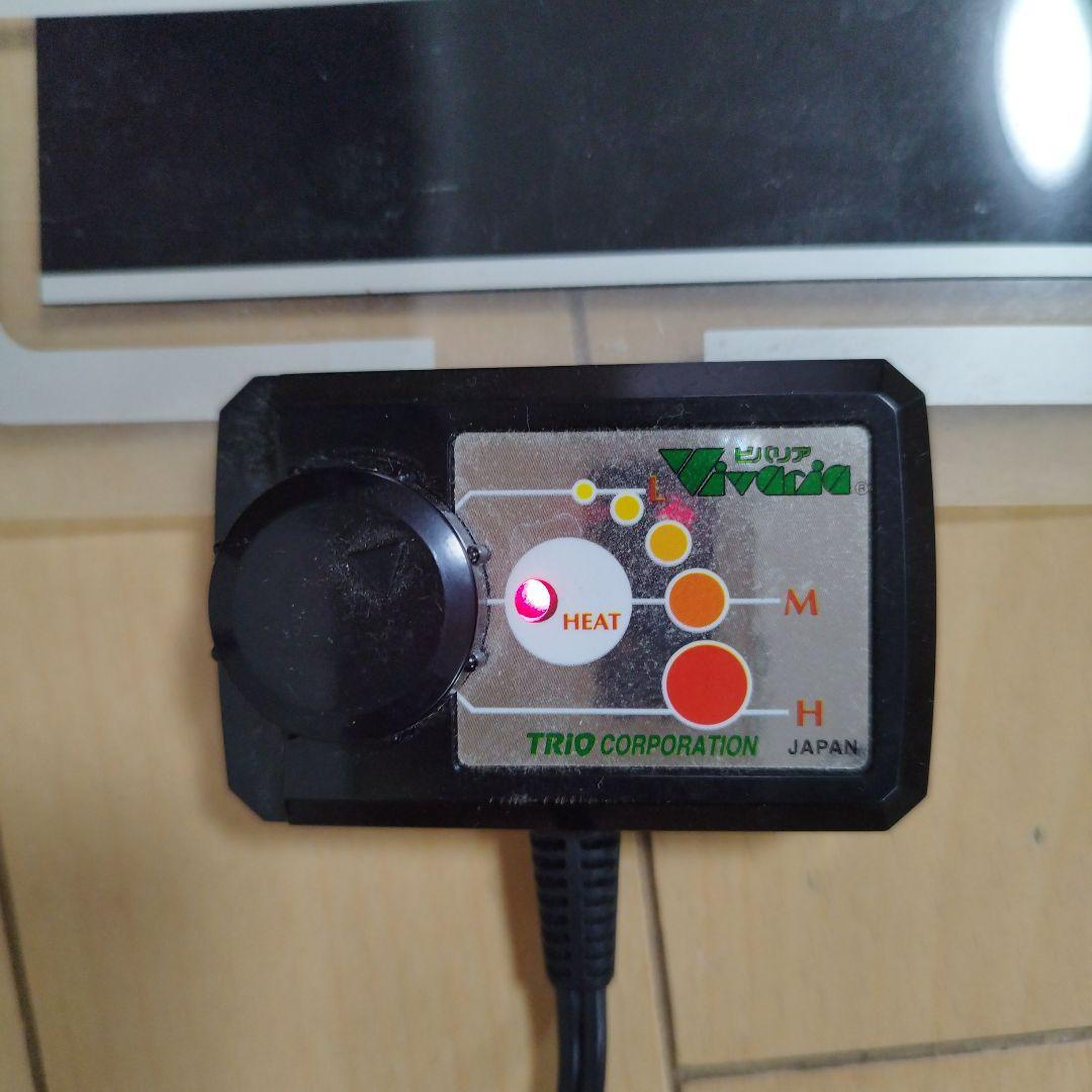 未使用　ビバリア　ＬＣＤペットサーモ 温度照明を管理　 ※保温器具おまけつき！