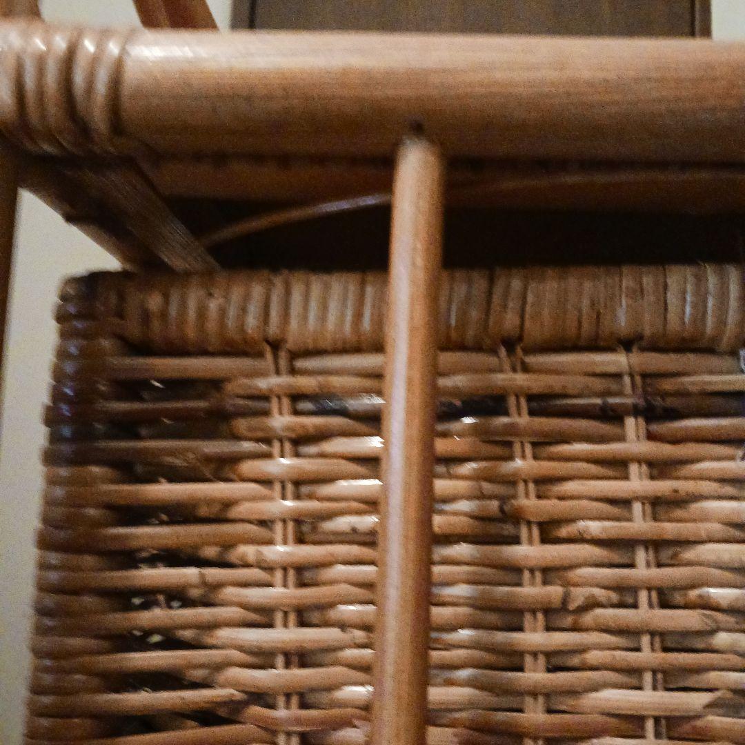 ラタン　　収納棚　　４段　　藤家具　　　　キャスター付き