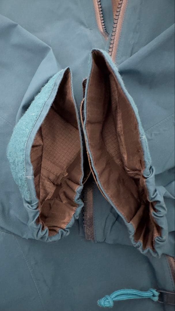 ARC'TERYX Theta SVX Sサイズ　色Thelo blue