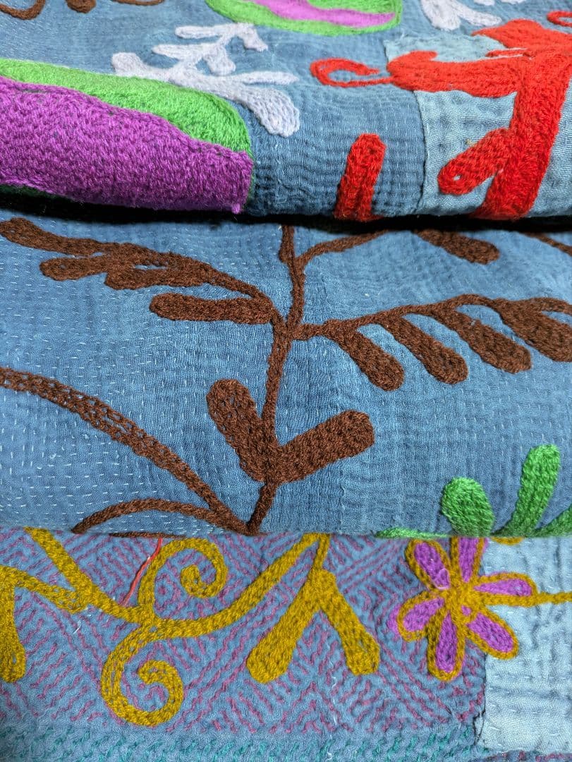 #158 ヴィンテージ / カンタキルト / ソファカバー スザニ刺繍 / 大判