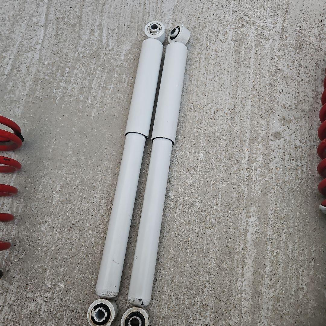 三浦 ハスラー　ハイリフトサスペンションキット 赤 4点セット