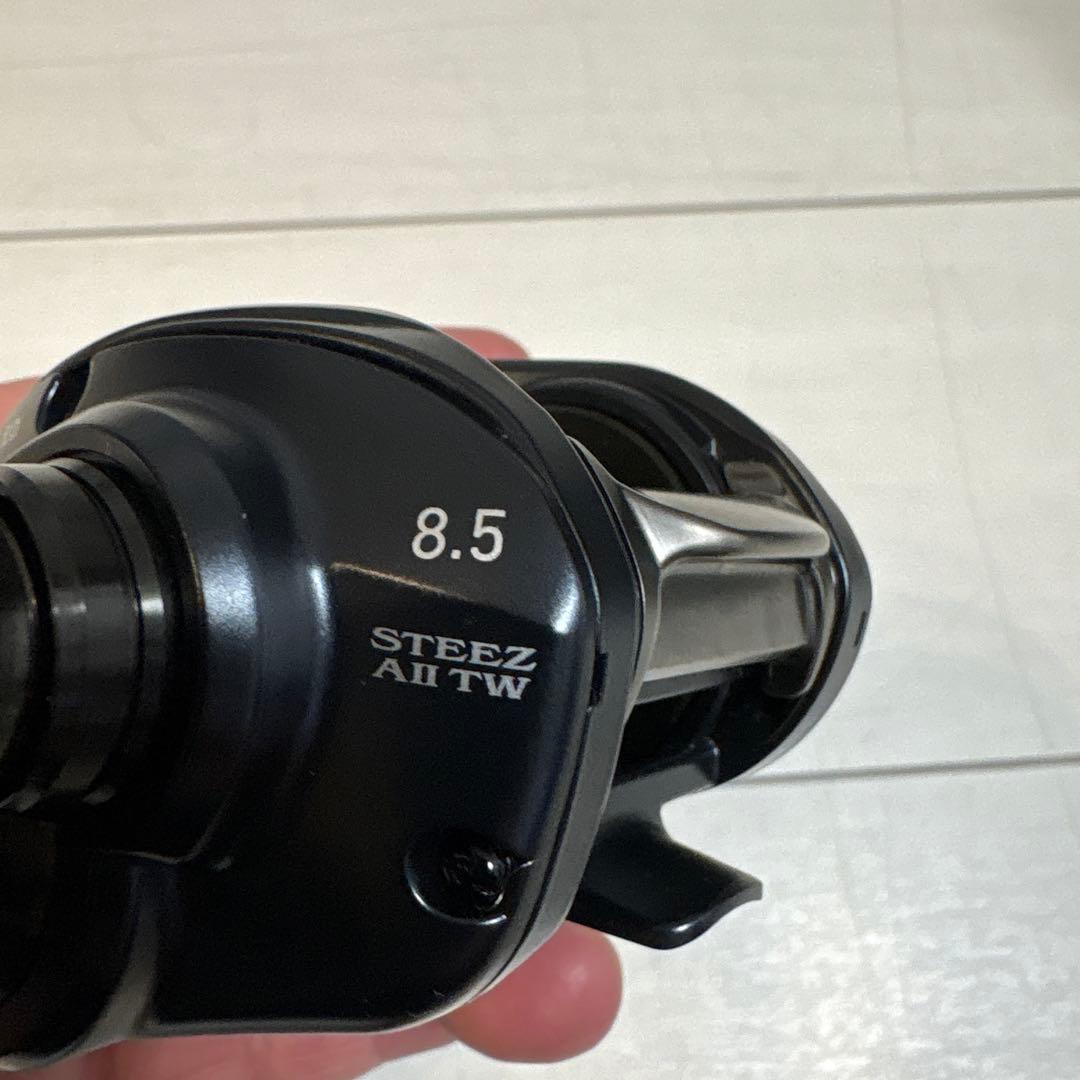 【美品】ダイワ 23 スティーズ AII TW 1000XHLカーボンハンドル付