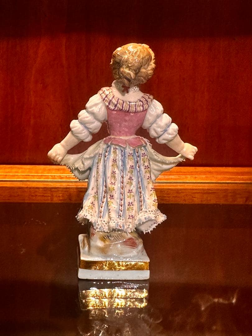Meissen マイセン フィギュリン　人形 踊る少女