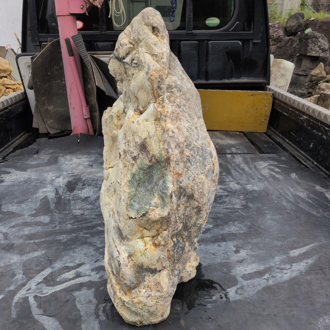北海道産　日高翡翠　34キロ　庭石 石　鑑賞石　石材　庭　坪庭　翡翠