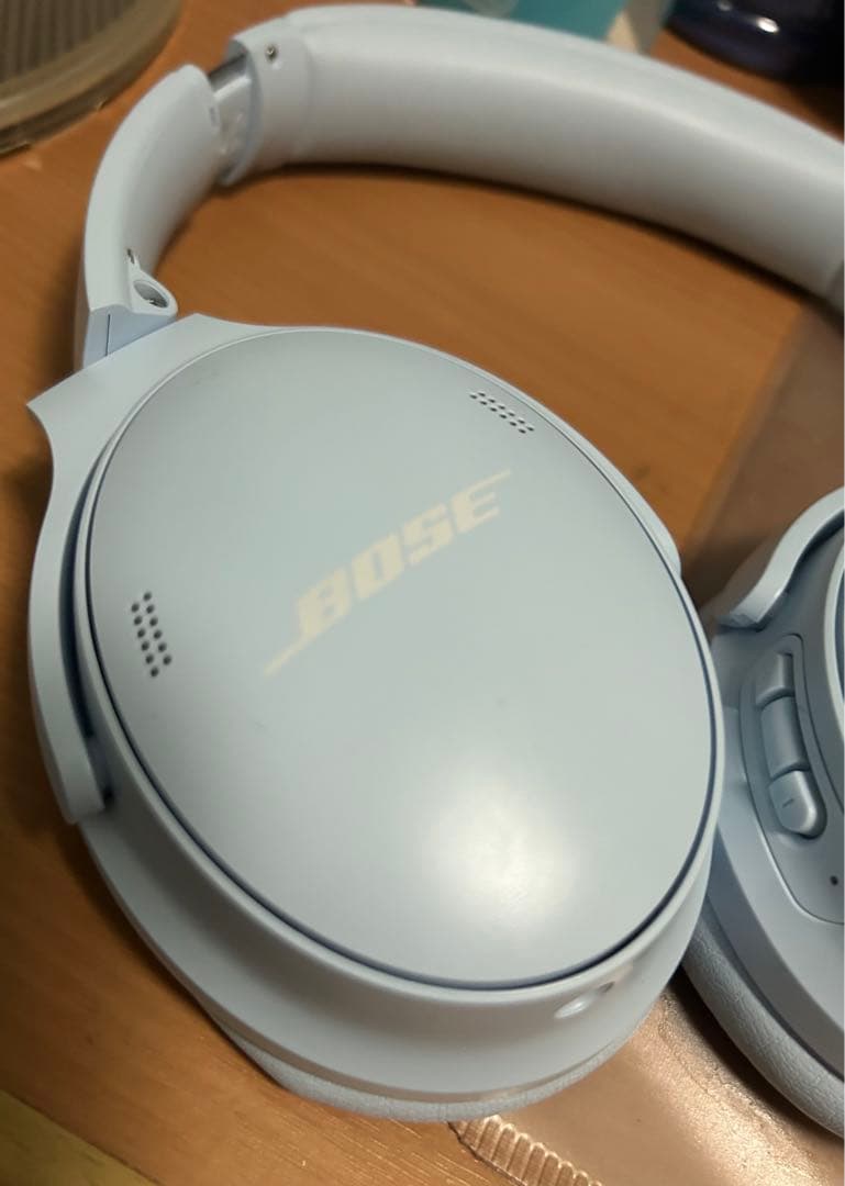 期間限定販売美品　Bose QuietComfort Headphones LE