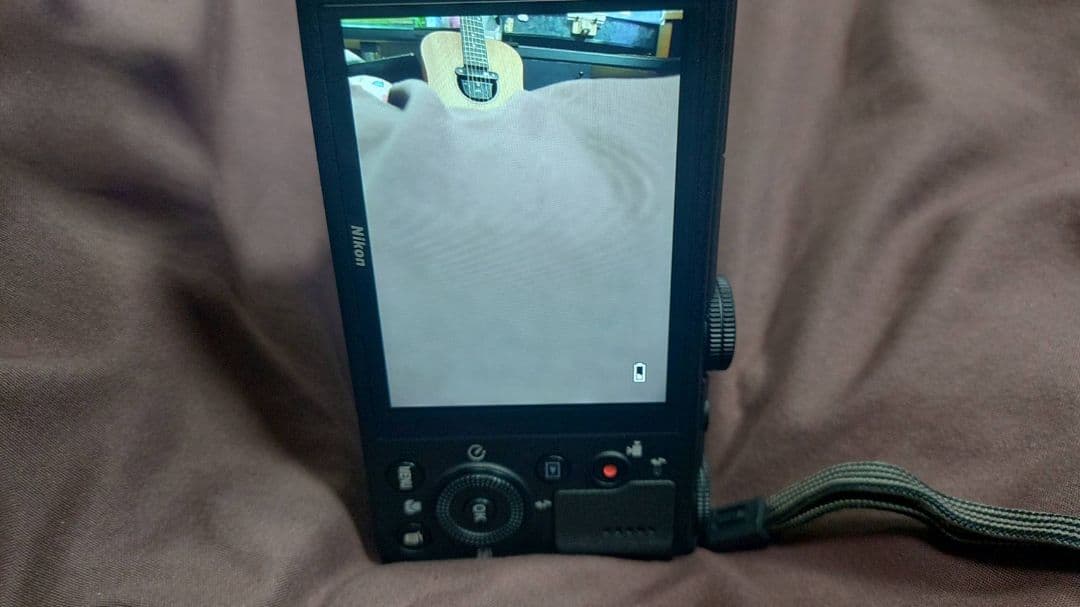 Nikon コンパクトデジタルカメラ