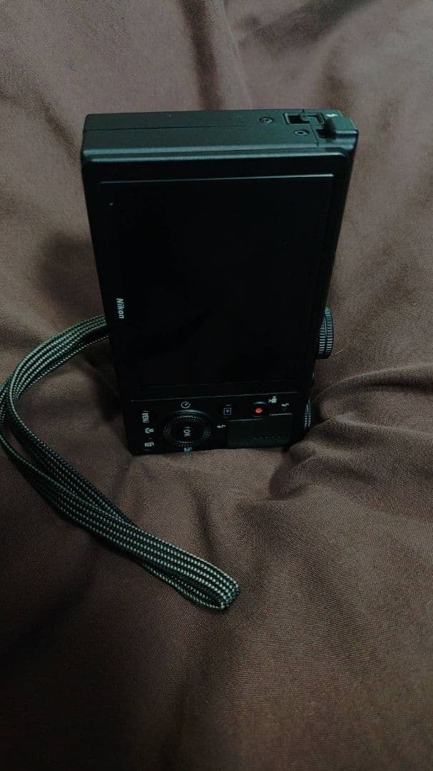 Nikon コンパクトデジタルカメラ