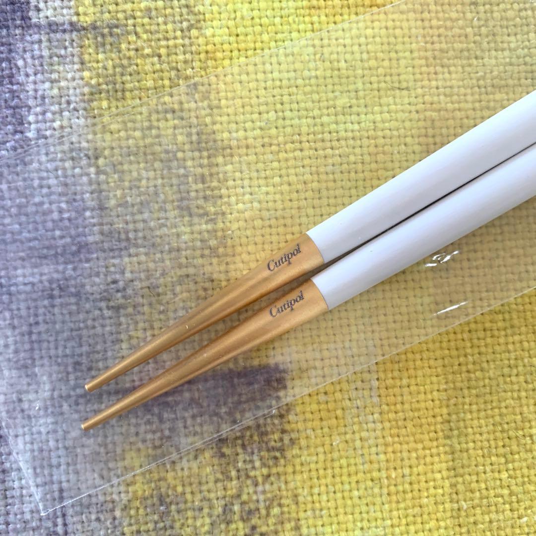 Cutipol クチポール ゴア 箸＋箸置きセット ホワイト　ゴールド 2セット