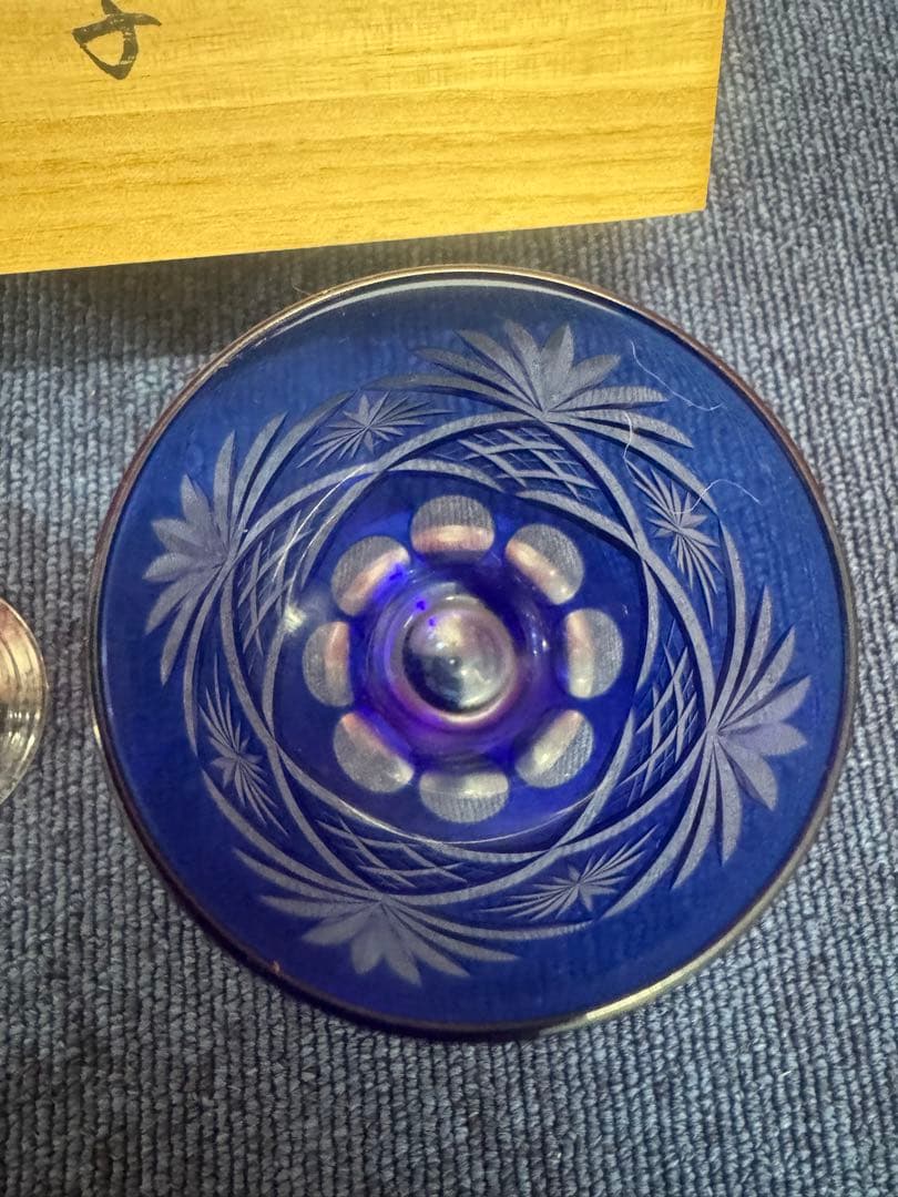 1618 色被せ　ガラス　藍切子　未使用