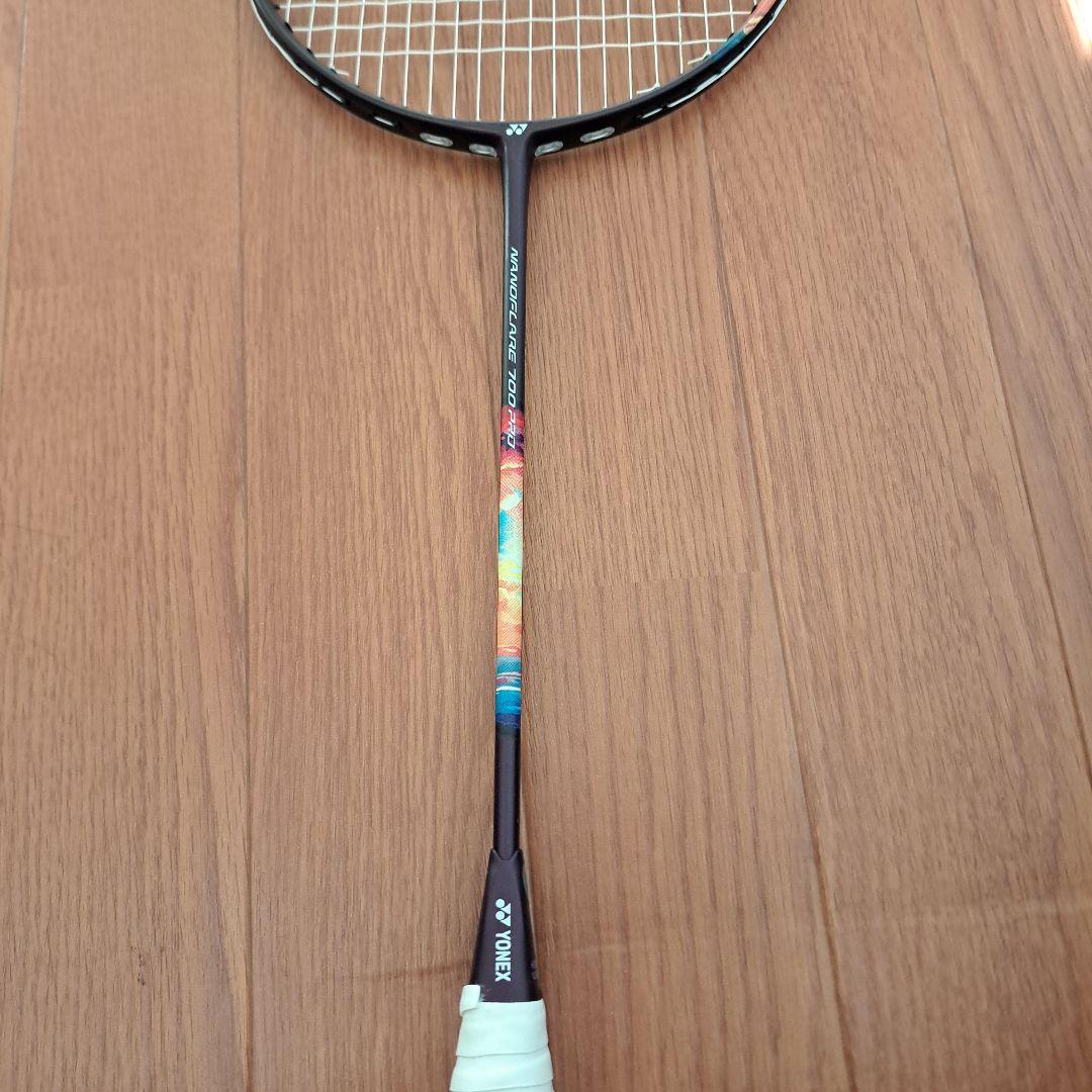 ヨネックス　ナノフレア700プロ　4U5