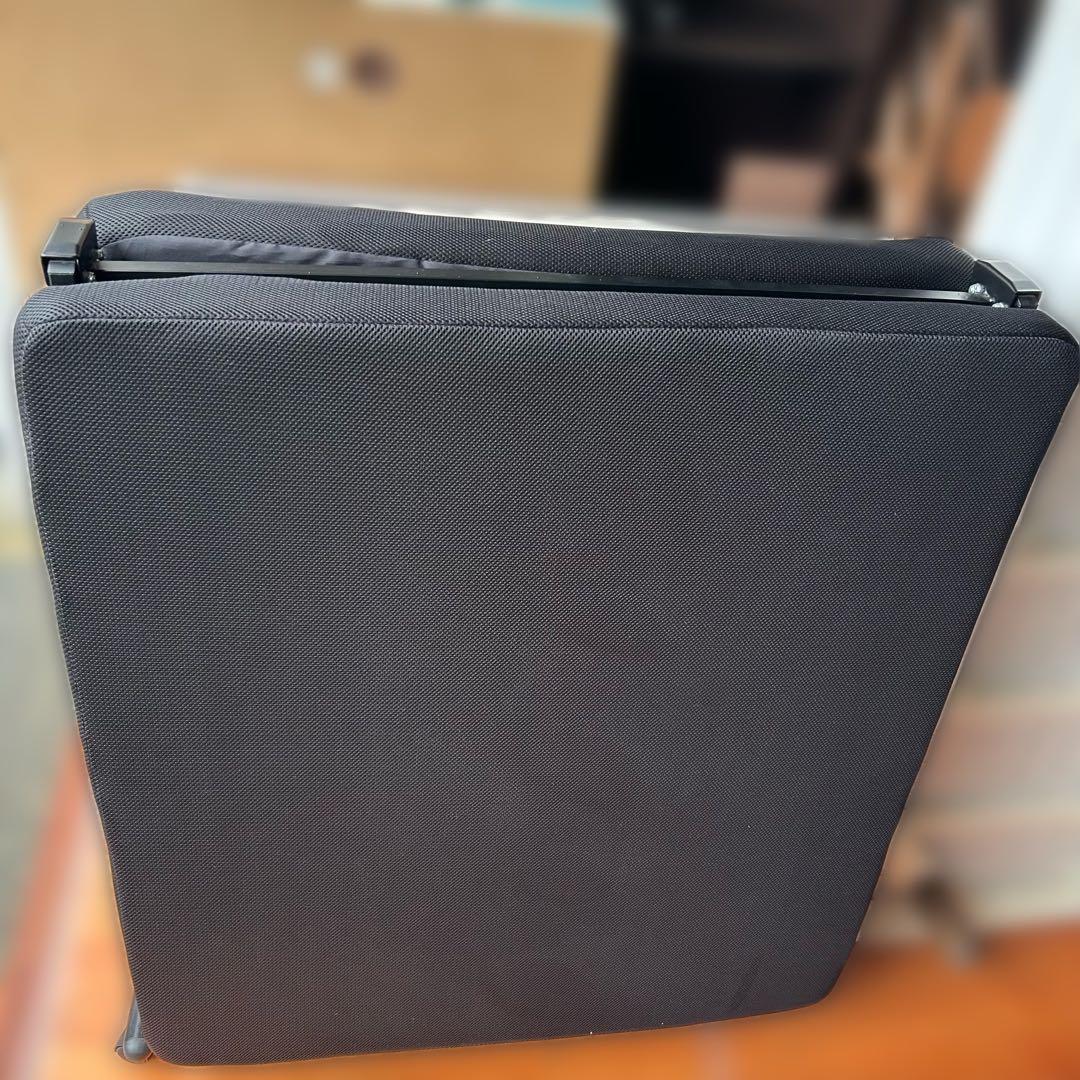 折り畳みベッド　リクライニング付き