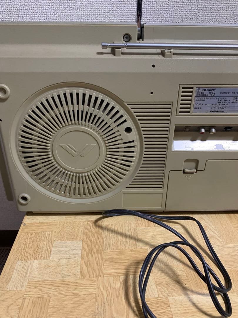 【SHARP】GF-757ラジカセ ダブルカセット　⭐︎