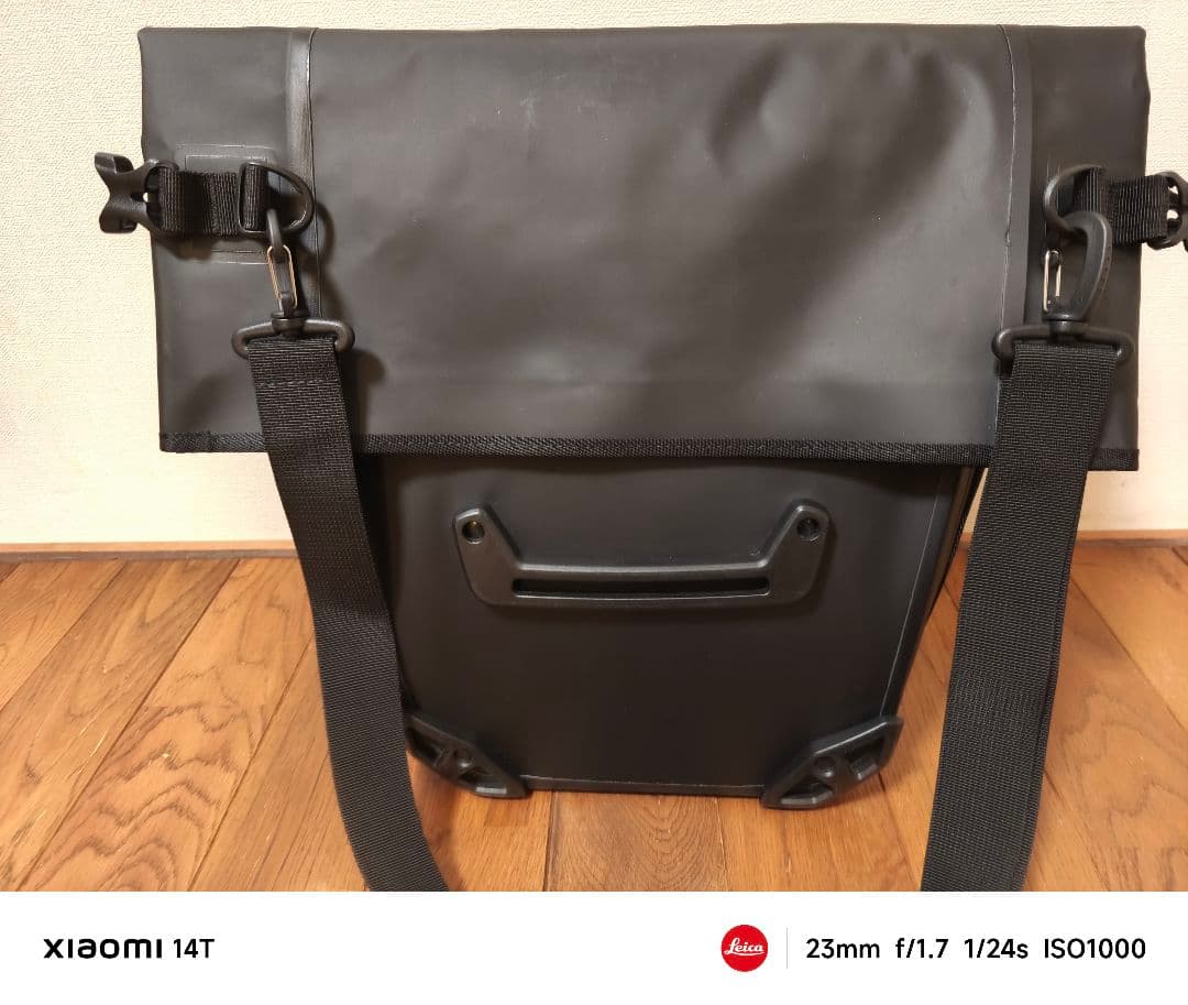 【極美品】THULE/ shield pannier 17L バックパック